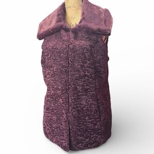 Catherine Malandrino Rich Burgundy Faux Fur Vest. NWT. Size small